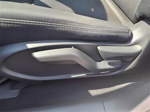 Used 2020 Nissan Pathfinder S image 20
