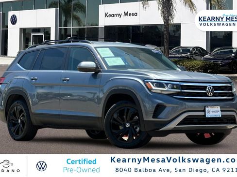 Used 2023 Volkswagen Atlas SE w/ Black Wheel Package AWD/4WD image 1