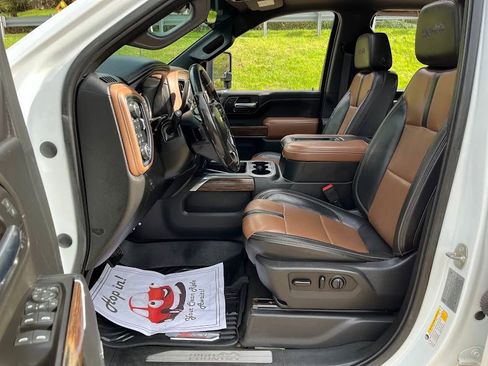 Used 2020 Chevrolet Silverado 3500 High Country w/ Technology Package image 8