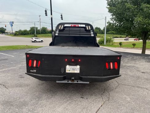 Used 2018 RAM 3500 Tradesman w/ Chrome Appearance Group AWD/4WD image 11
