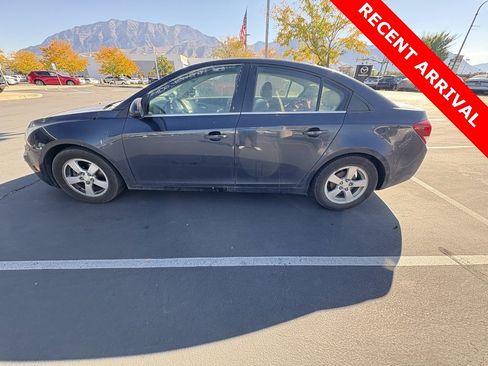 Used 2015 Chevrolet Cruze LT image 3