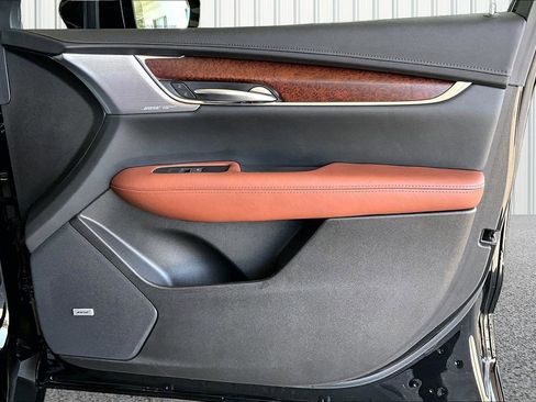 Used 2023 Cadillac XT5 Premium Luxury w/ Technology Package FWD image 18