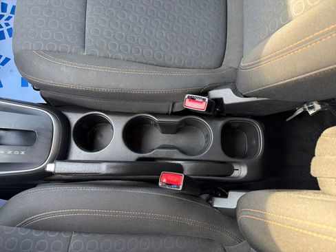 Used 2022 Chevrolet Trax LS w/ Tint and Cruise Package image 26