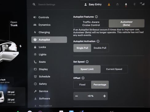 Used 2021 Tesla Model 3 Standard Range Plus image 19