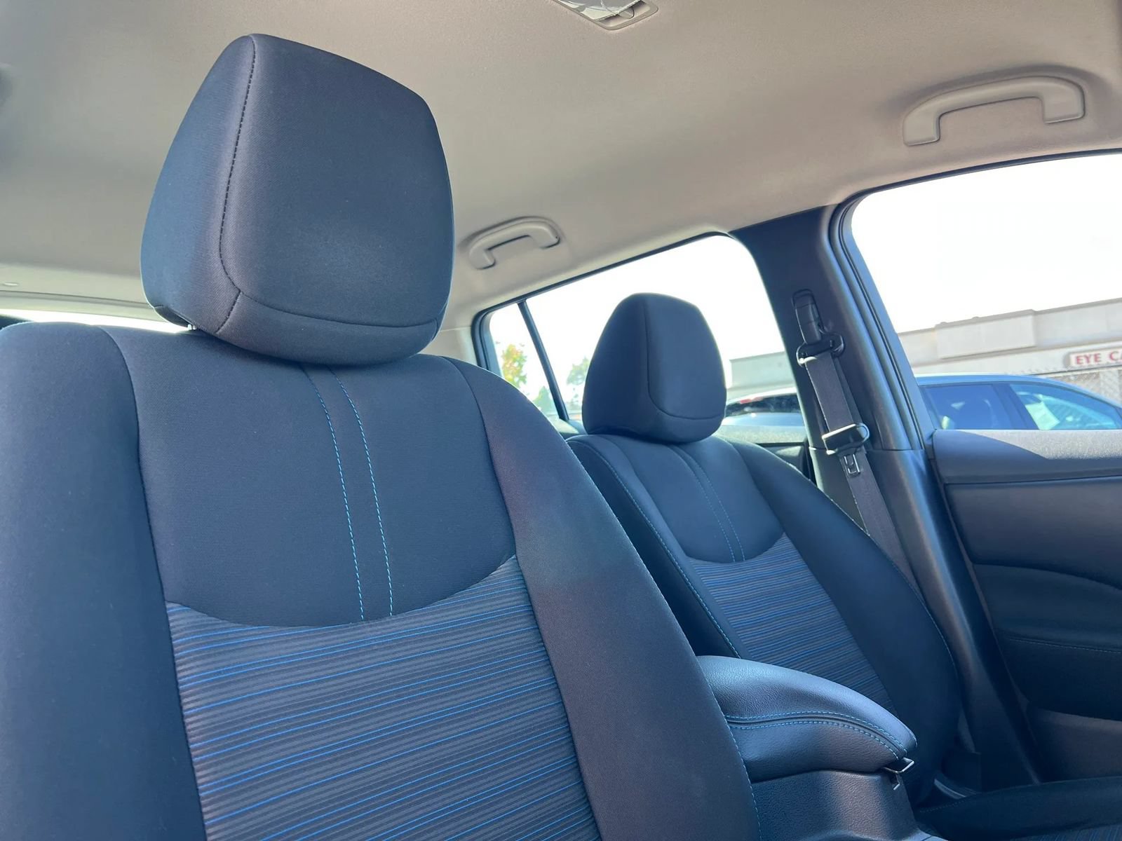 Used 2025 Nissan Leaf S FWD image 23