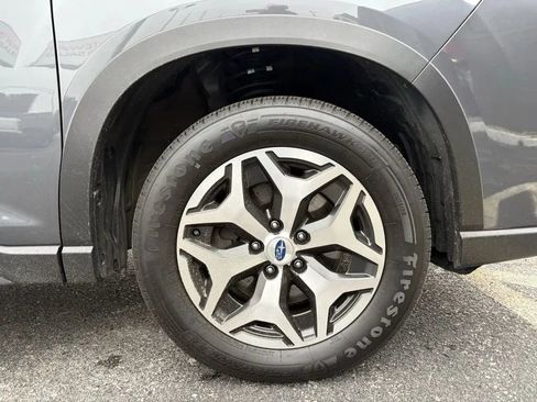 Used 2022 Subaru Forester Premium AWD/4WD image 27