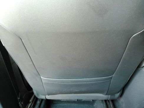 Used 2021 Volkswagen Tiguan SE image 30