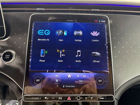 Used 2023 Mercedes-Benz EQE 350+ 4MATIC SUV w/ AMG Line Exterior Package image 18