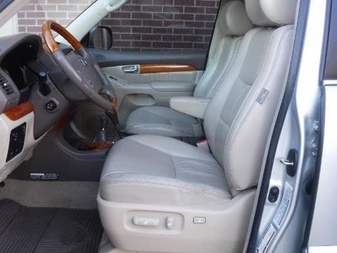 Used 2004 Lexus GX 470 image 8