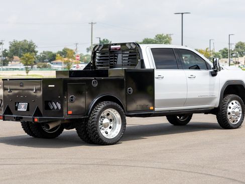 Used 2022 GMC Sierra 3500 Denali w/ Denali Ultimate Package AWD/4WD image 12