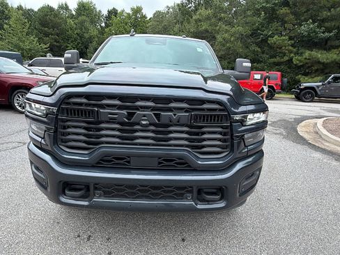 Used 2026 RAM 2500 Big Horn AWD/4WD image 3