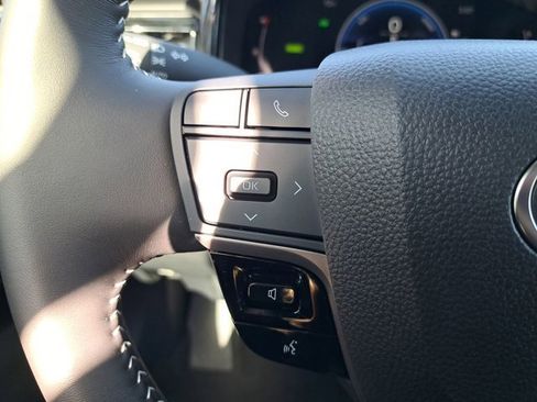 Used 2026 Toyota Camry SE image 28