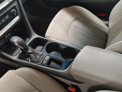 Used 2019 Hyundai Sonata SE FWD image 26