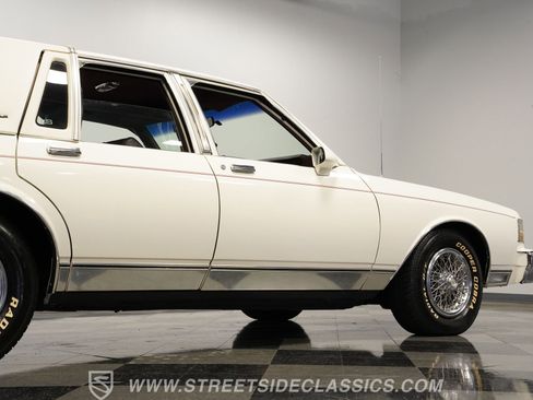 Used 1989 Chevrolet Caprice Classic Brougham image 28