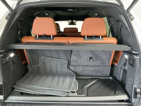 Certified 2026 BMW X7 M60i w/ Executive Package AWD/4WD image 32