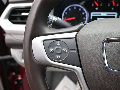 Used 2018 GMC Acadia SLT FWD image 27