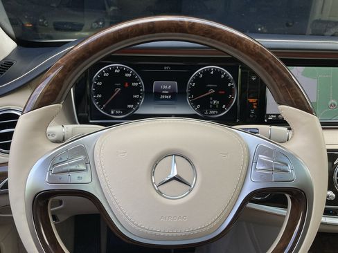 Used 2015 Mercedes-Benz S 550 Sedan image 27
