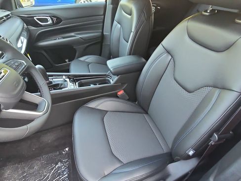 New 2026 Jeep Compass Latitude AWD/4WD image 15