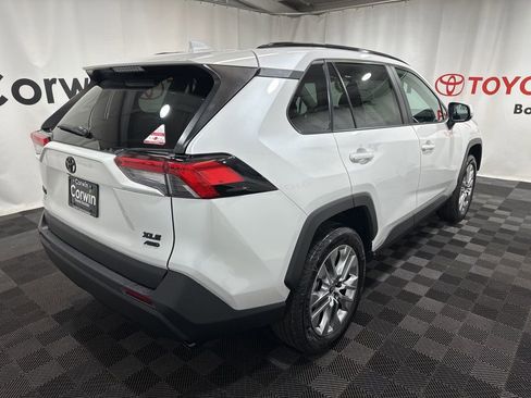 Used 2025 Toyota RAV4 XLE Premium image 8