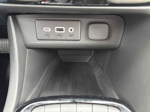 Used 2023 Buick Encore GX Preferred w/ Cold Weather Comfort Package image 8