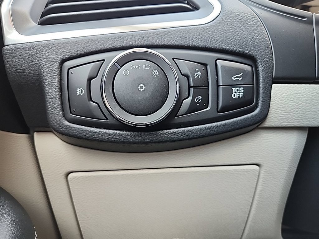 Used 2024 Ford Edge SEL w/ Convenience Package AWD/4WD image 26