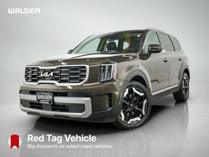 Used 2023 Kia Telluride S w/ S Sunroof Package