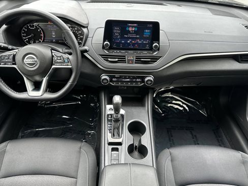 Used 2019 Nissan Altima 2.5 SV FWD image 13