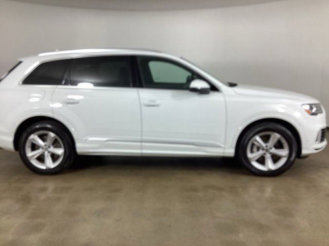 Used 2021 Audi Q7 3.0T Premium w/ Convenience Package AWD/4WD image 4