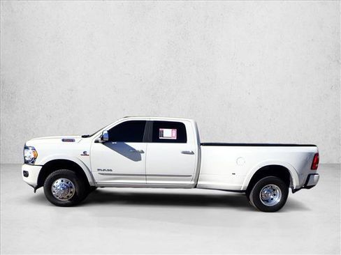 Used 2022 RAM 3500 Limited image 2