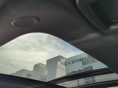 Used 2026 Land Rover Range Rover Velar S image 24