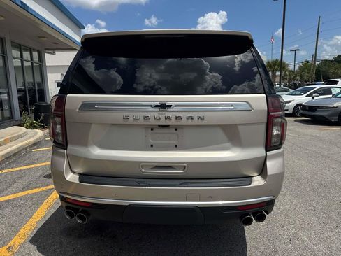 Used 2022 Chevrolet Suburban High Country w/ Premium Package 2 RWD image 6