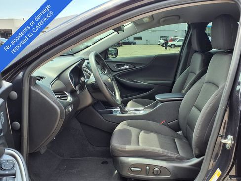 Used 2022 Chevrolet Malibu LT FWD image 18