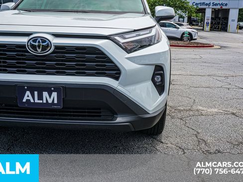 Used 2025 Toyota RAV4 XLE Premium w/ Weather Package AWD/4WD image 18