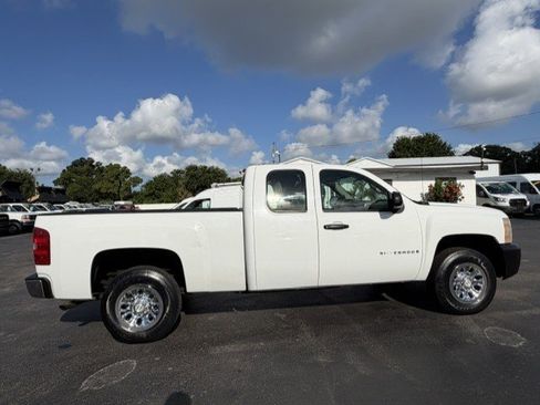 Used 2008 Chevrolet Silverado 1500 W/T RWD image 5