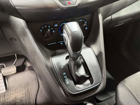 Used 2018 Ford Transit Connect XL image 12