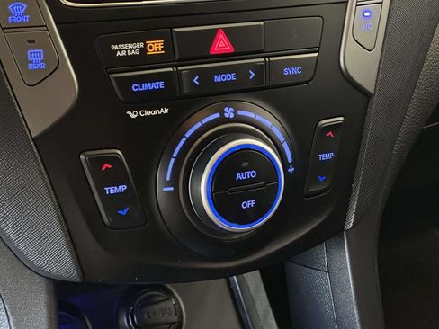 Used 2018 Hyundai Santa Fe Sport w/ 2.0T Ultimate Tech Package 05 AWD/4WD image 33