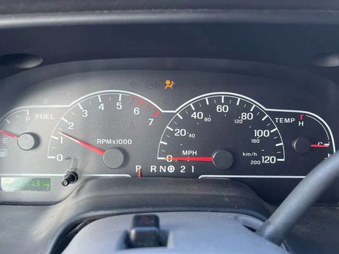 Used 2000 Ford Windstar SE image 32