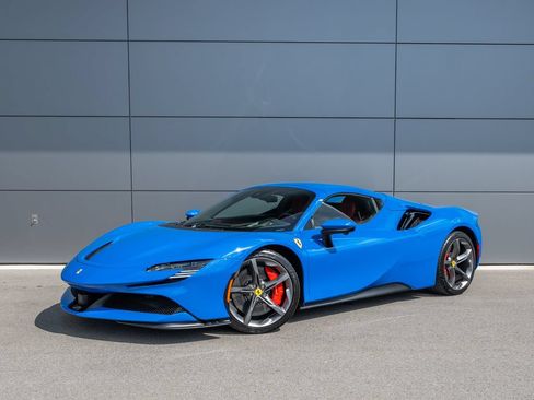 Certified 2024 Ferrari SF90 Spider AWD/4WD image 2
