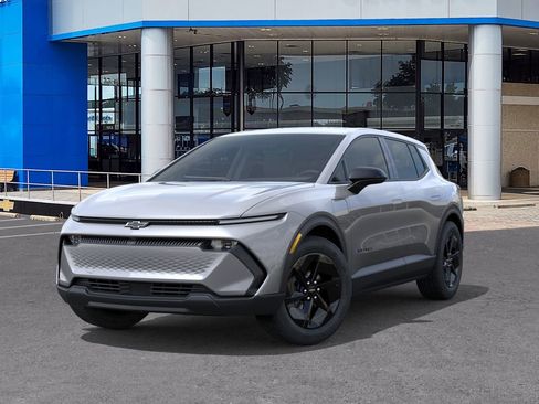 New 2026 Chevrolet Equinox EV LT w/ Midnight Package image 6