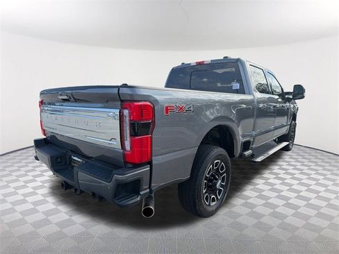 Used 2024 Ford F250 Platinum w/ FX4 Off-Road Package image 5