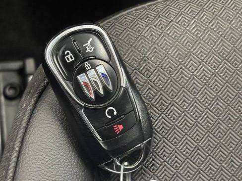 Used 2025 Buick Encore GX Preferred FWD image 33