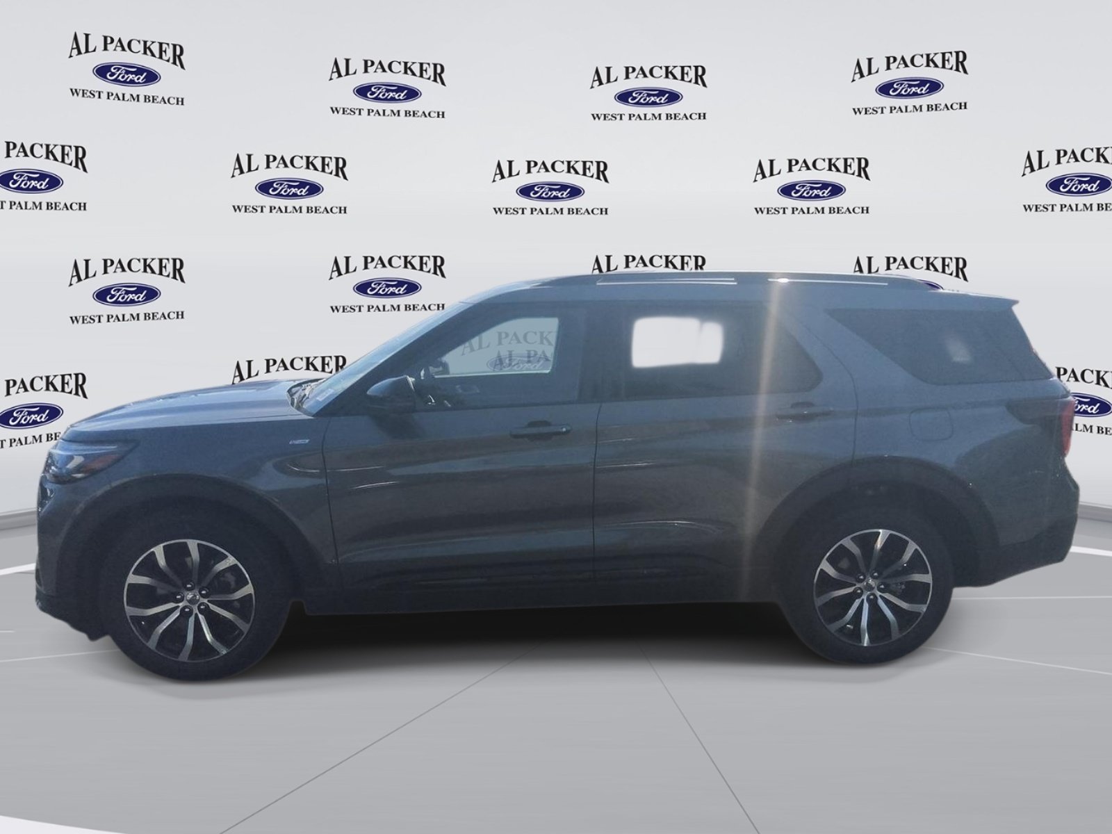 New 2027 Ford Explorer ST-Line RWD image 2