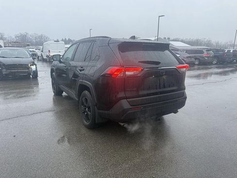 Used 2020 Toyota RAV4 XLE image 8
