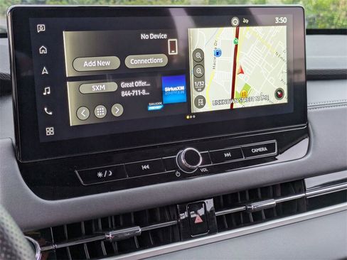 Used 2025 Mitsubishi Outlander SE image 22