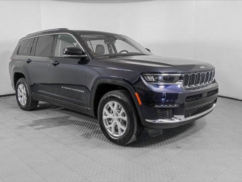 Used 2023 Jeep Grand Cherokee L Limited w/ Luxury Tech Group II image 8