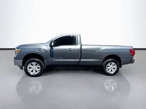 Used 2017 Nissan Titan SV AWD/4WD image 4