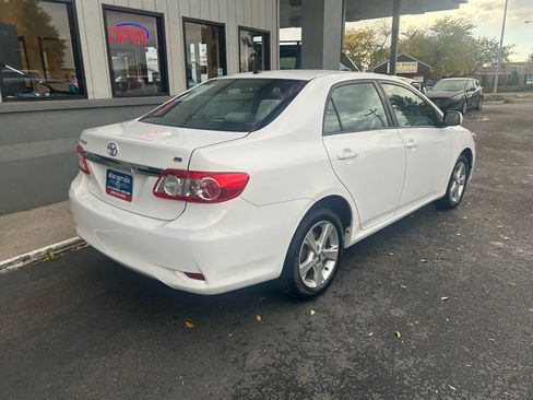 Used 2012 Toyota Corolla LE image 25