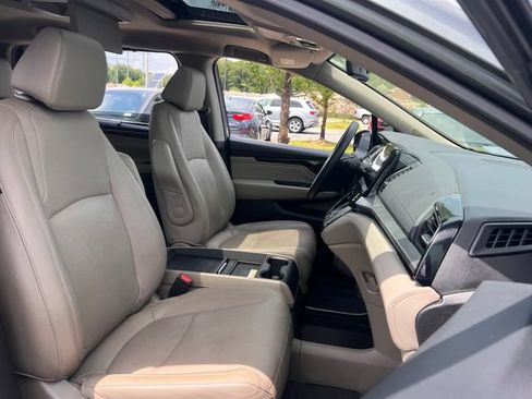 Used 2018 Honda Odyssey Elite image 32