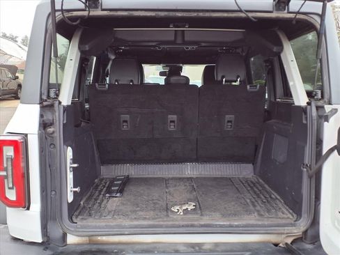 Used 2023 Ford Bronco Wildtrak image 19