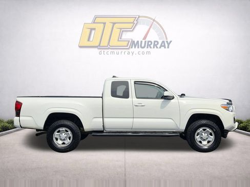 Used 2021 Toyota Tacoma SR w/ SR Convenience Package AWD/4WD image 4
